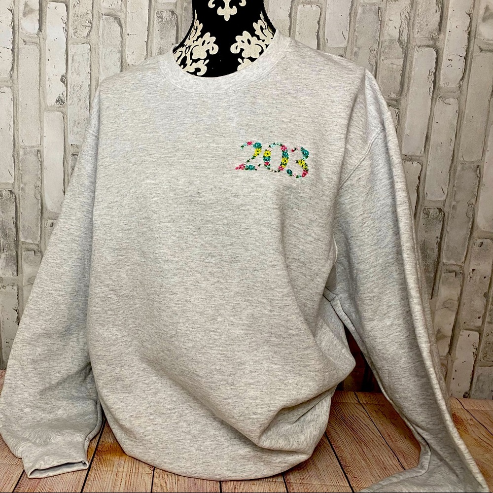 203 CT Connecticut State Sweatshirt